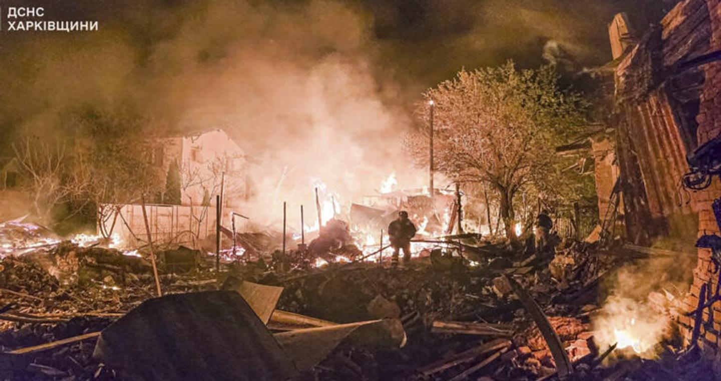 Νυχτερινό ρωσικό πυραυλικό χτύπημα στο Χάρκοβο – Τρεις νεκροί και δέκα τραυματίες