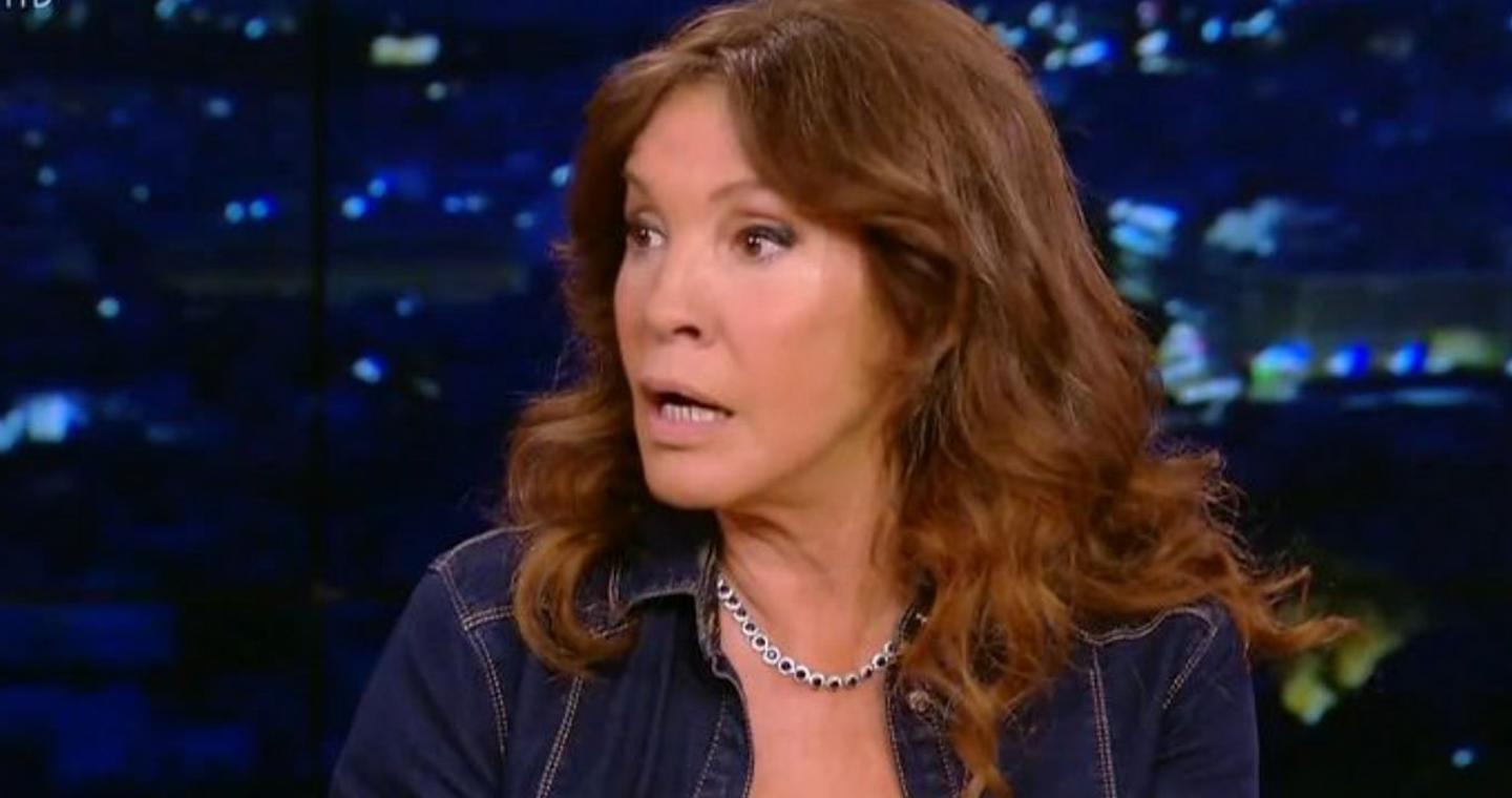 Βάνα Μπάρμπα: «Τεράστιο λάθος ο εγκλωβισμός στον ρόλο της μητέρας – Οι γυναίκες άνω των 60 είναι δυστυχώς αόρατες»