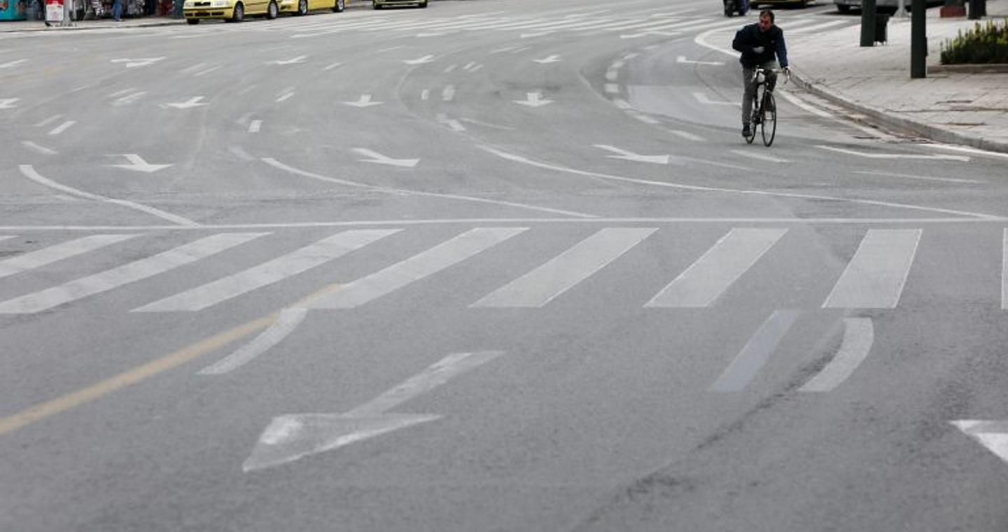 Κυκλοφοριακές ρυθμίσεις σήμερα στο κέντρο της Αθήνας λόγω της Ημέρας των Ενόπλων Δυνάμεων