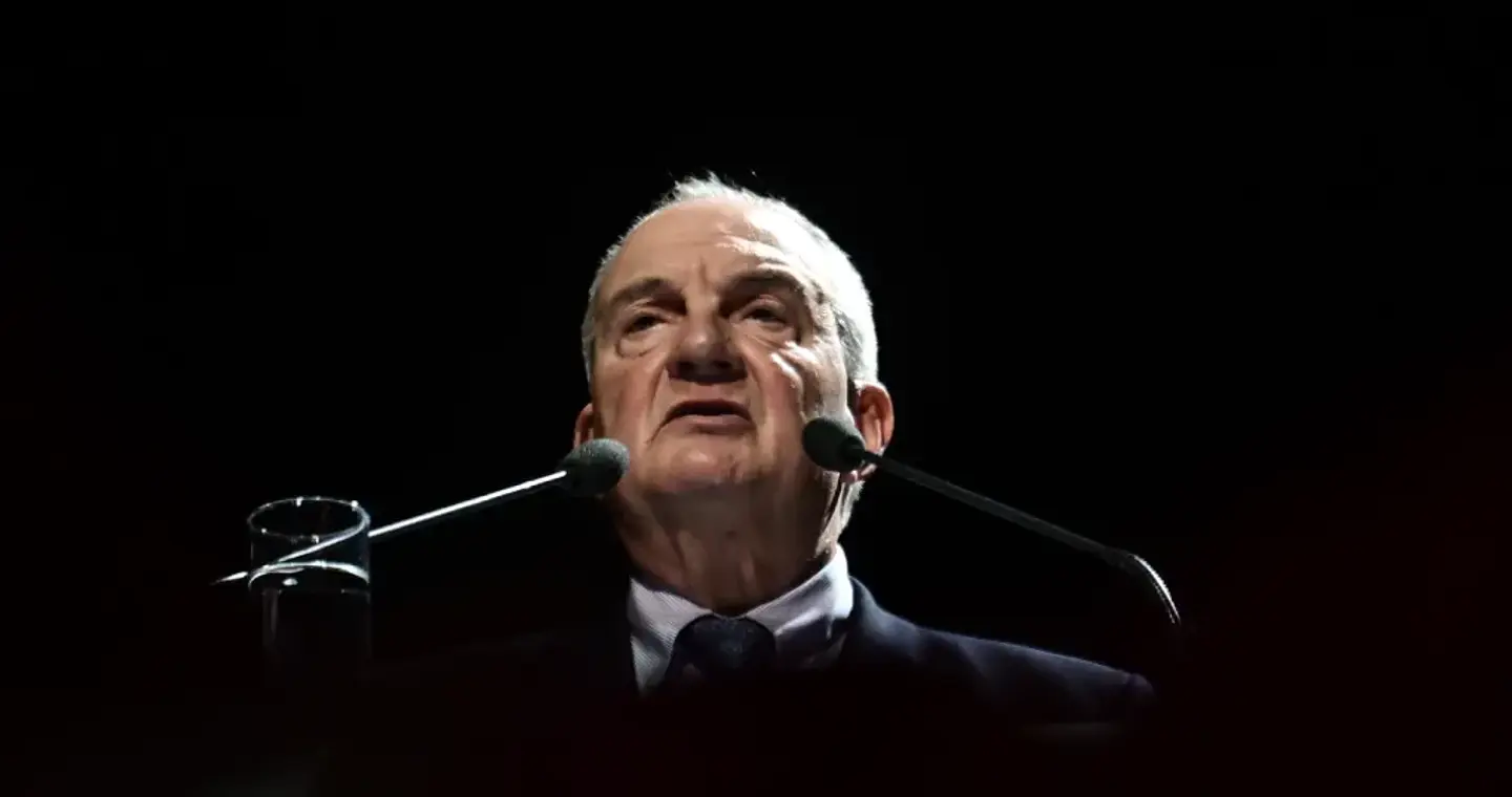 «Καρφιά» Καραμανλή για την εξωτερική πολιτική και την Cosco