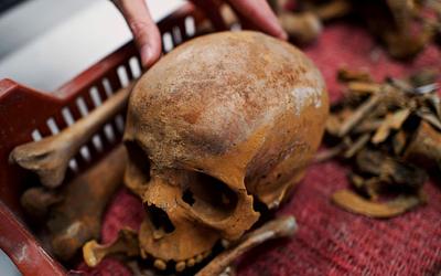 Βουδαπέστη: Ανακαλύφθηκε άθικτη ρωμαϊκή σαρκοφάγος με θησαυρούς!