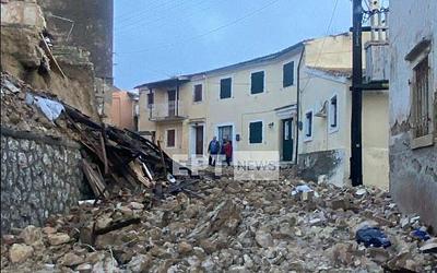 Κακοκαιρία: Βυθισμένη η Δυτική Ελλάδα – Πλημμύρες, εγκλωβισμοί και τεράστιες ζημιές