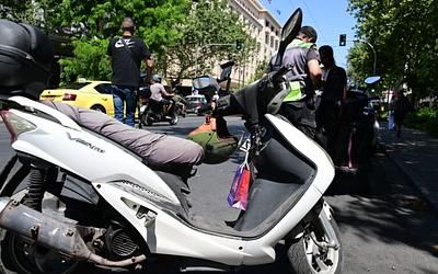 Αποκάλυψη: 2.477 Παραβάσεις για Μη Χρήση Κράνους – Η Ελλάδα σε Επιφυλακή!