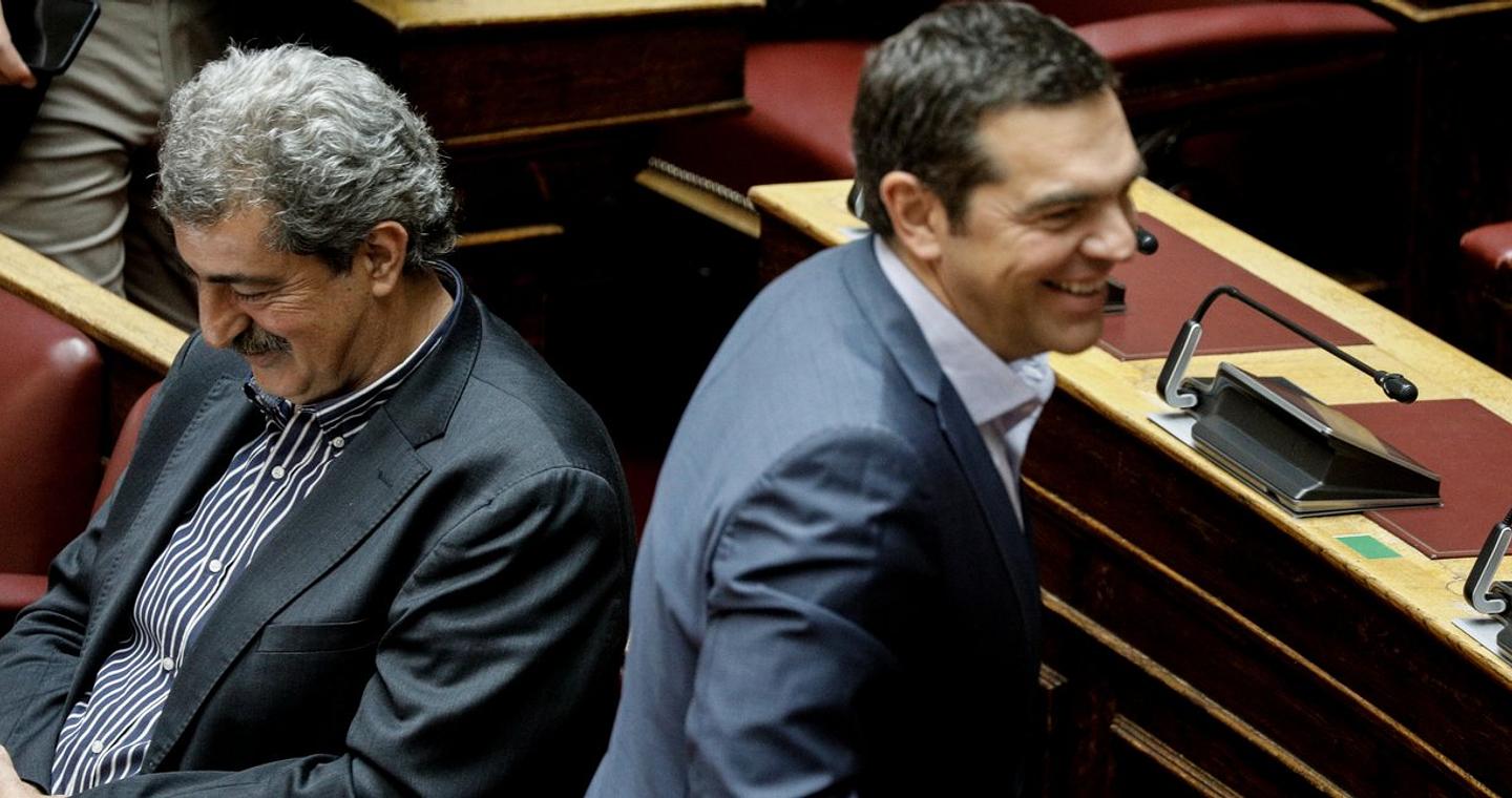 Ο Πολάκης διαψεύδει τον Τσίπρα: Υπέκυψε στον εκβιασμό του εξαφανισμένου Σταθάκη, που φοβόταν ότι δεν θα εκλεγεί