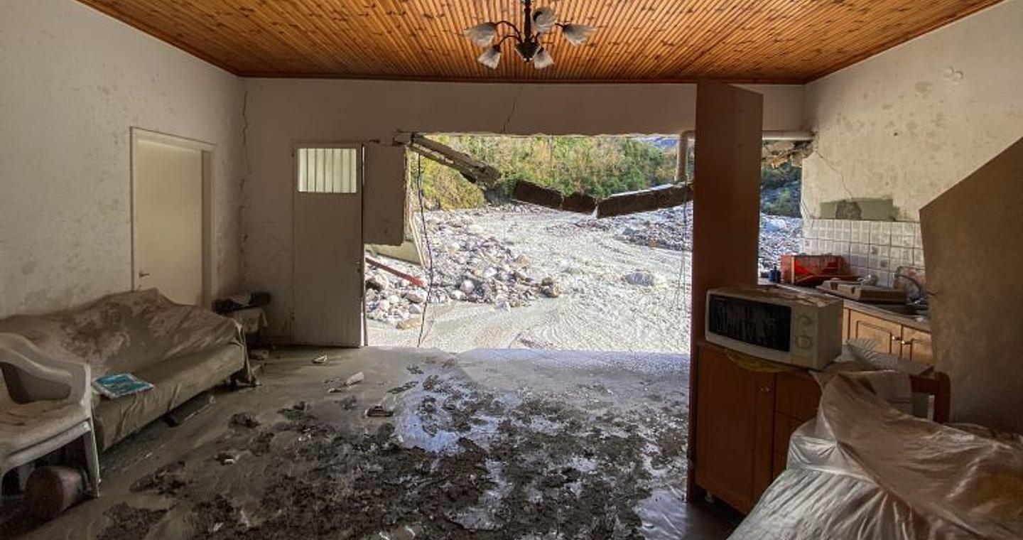 Κακοκαιρία: Μετρούν πληγές σε Τζουμέρκα και Κέρκυρα – Τιτάνιες προσπάθειες για την αποκατάσταση των ζημιών