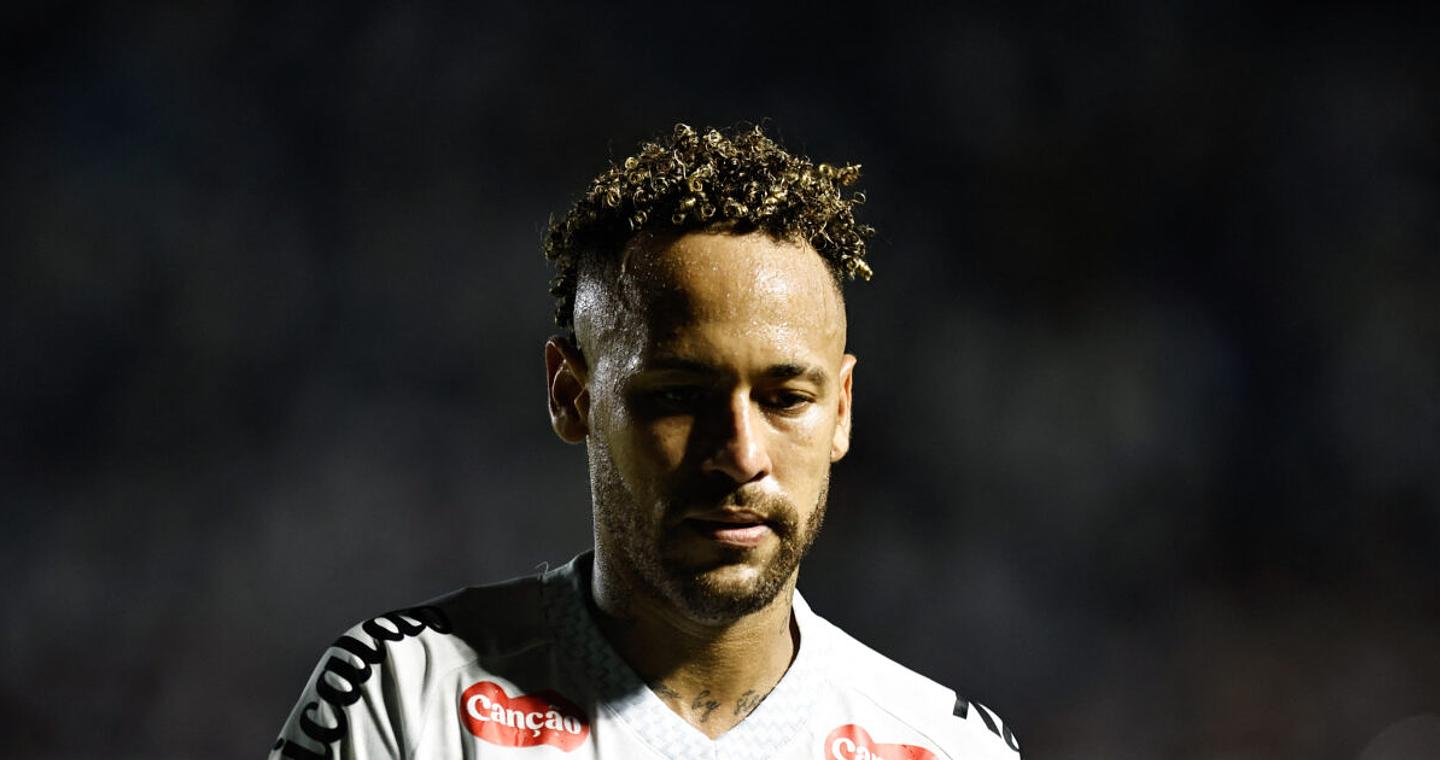 Ο Νεϊμάρ τραυματίστηκε ξανά και θα μείνει εκτός για το υπόλοιπο της χρονιάς