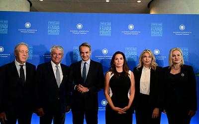 Ελλάδα: Πρωτιά στον τουρισμό και αυξήσεις μισθών, υπόσχεται ο Μητσοτάκης!