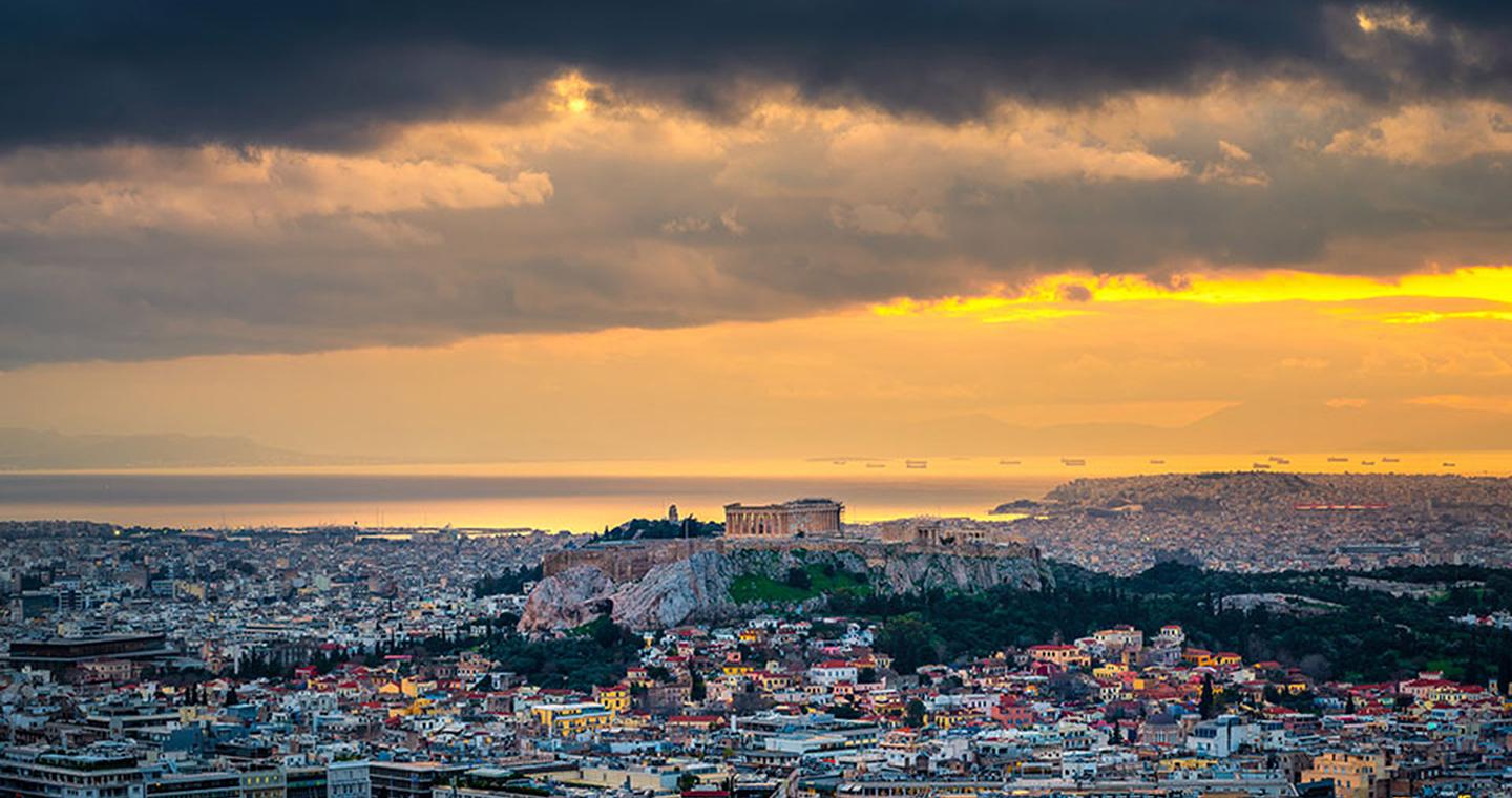 Καιρός: Πού θα βρέξει σήμερα – Επιμένει η αφρικανική σκόνη