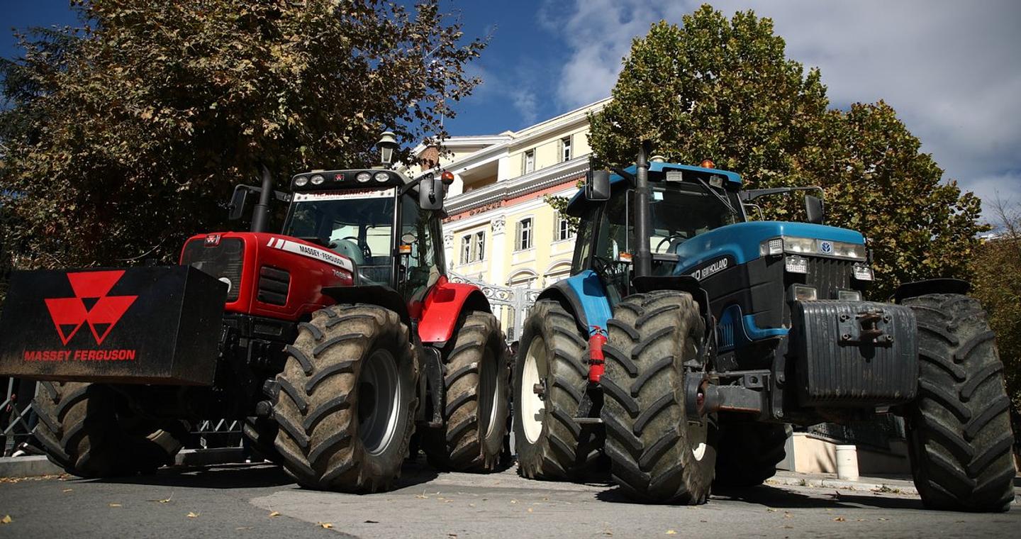 Αγρότες και κτηνοτρόφοι ετοιμάζονται για κινητοποιήσεις -Σήμερα η πανελλαδική σύσκεψη στη Λάρισα