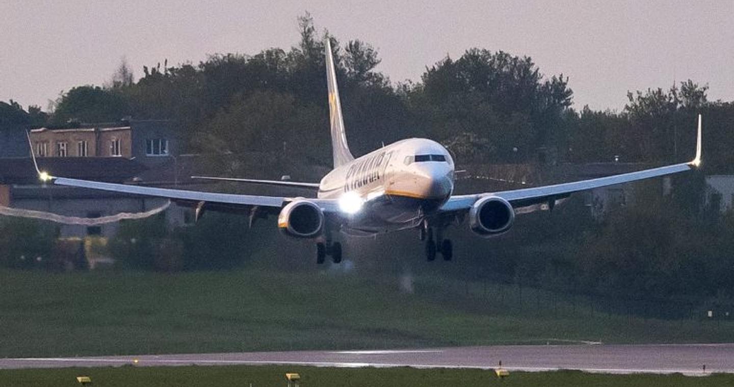 «Ύποπτα» μπαλόνια στη Λιθουανία – Έκλεισε ξανά το αεροδρόμιο στο Βίλνιους