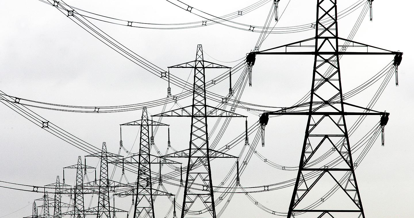 Επενδύσεις 10 δισ. σε ΑΠΕ και μονάδες αερίου από τη ΔΕΗ