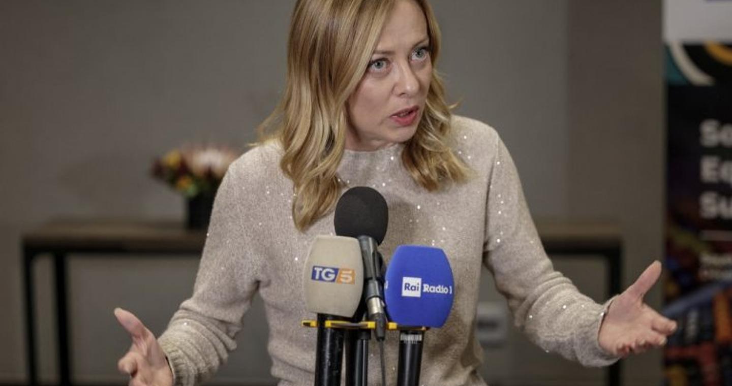 Μελόνι: «Με ενδιαφέρει περισσότερο σε ποιο ειρηνευτικό σχέδιο για την Ουκρανία θα φτάσουμε και λιγότερο ποιος το έγραψε»