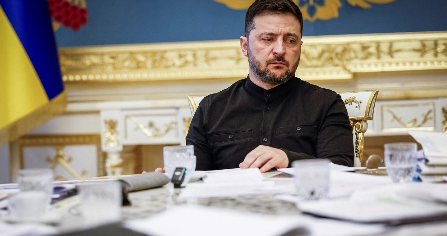 Το ωμό δίλημμα του Ζελένσκι: Κακή ή καθόλου συμφωνία