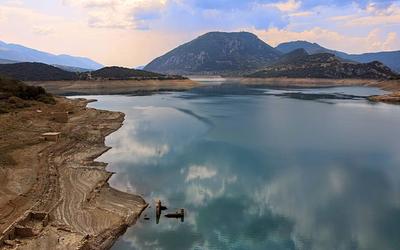 Αττική σε κλοιό λειψυδρίας: Τι αλλάζει με νερό και αφαλάτωση;