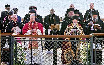 Ενωμένοι Βαρθολομαίος και Πάπας στη Νίκαια: Ιστορική στιγμή για τις Εκκλησίες!