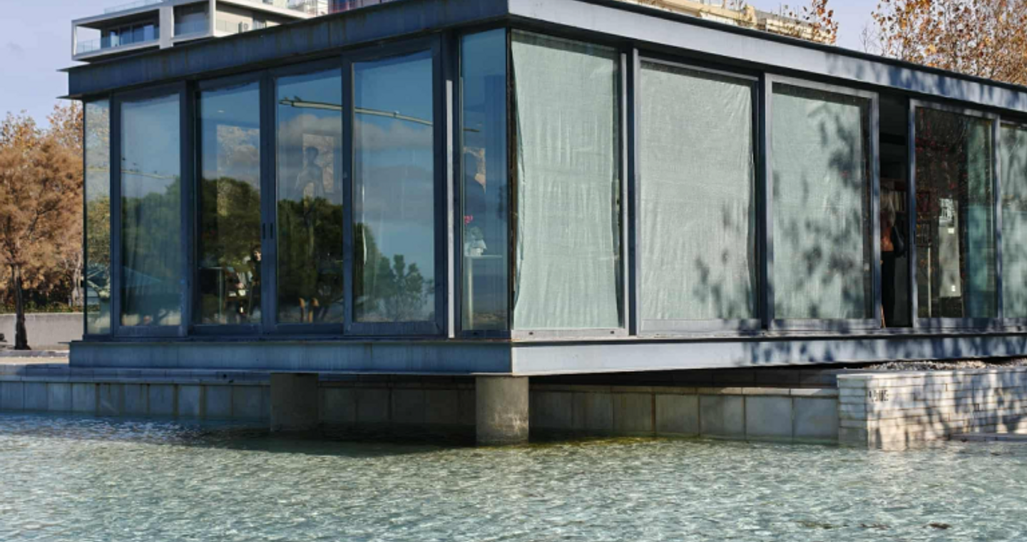 Θεσσαλονίκη: Εγκαινιάστηκε η Γυάλινη Δημοτική Βιβλιοθήκη με θέα τον Θερμαϊκό