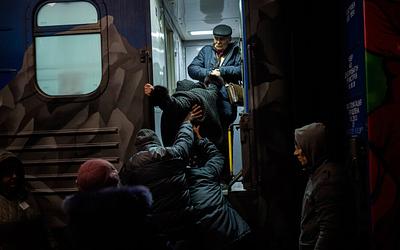 Ουκρανία: Ρωσικά πυραυλικά πλήγματα βυθίζουν στο σκοτάδι εκατοντάδες χιλιάδες