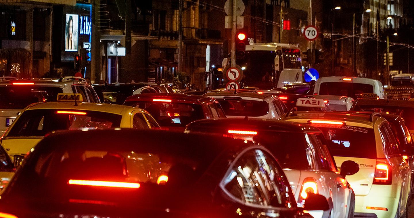 Μποτιλιάρισμα στην Αττική: Τεράστια κίνηση και προβλήματα στους δρόμους