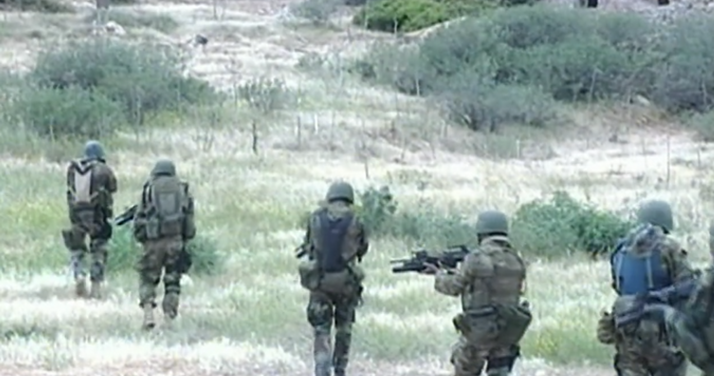 Σε βαθύ πένθος Ένοπλες Δυνάμεις και Κρήτη για το χαμό του 19χρονου Ραφαήλ στο πεδίο βολής – Σε κρίσιμη κατάσταση ο 39χρονος Επιλοχίας