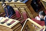 Αντιπαράθεση για τον Ξυλούρη: «Κουμπάρος του Μητσοτάκη;» λέει ο Ανδρουλάκης