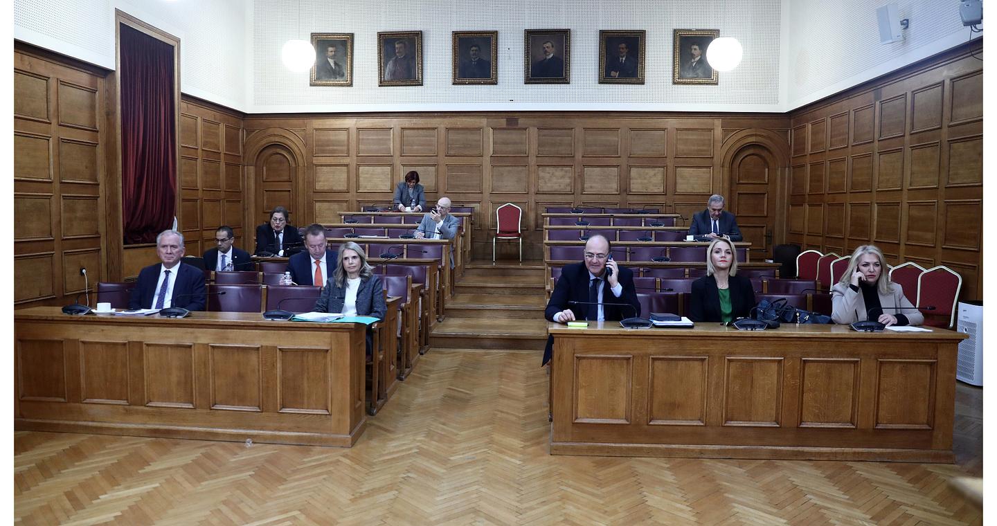 ΟΠΕΚΕΠΕ: «Θα πάω στην εξεταστική και θα τρέχουν πολλοί», λέει ο «Φραπές»