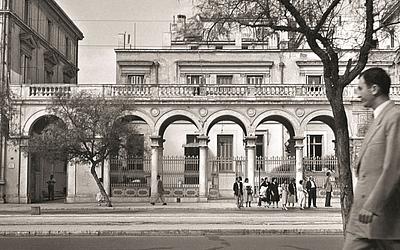 Αρχιτεκτονική: Όταν το "κλασικό" επιστρέφει με σφοδρότητα και διχάζει