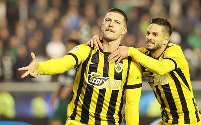 Θρίλερ στη Λεωφόρο: Ο Γιόβιτς «εκτέλεσε» τον Παναθηναϊκό με χατ-τρικ!