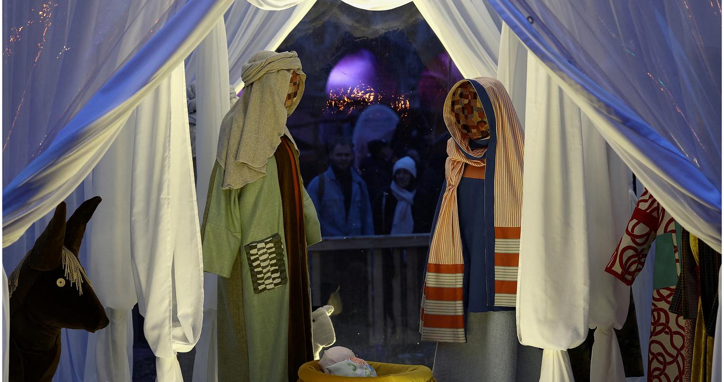 Βέλγιο: Αντιδράσεις για μία φάτνη χωρίς πρόσωπα  – Εκλεψαν το θείο βρέφος