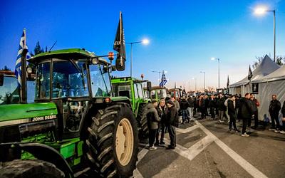 Αγρότες σε συναγερμό: Μπλόκα σε όλη την Ελλάδα – Τι θα γίνει σήμερα;