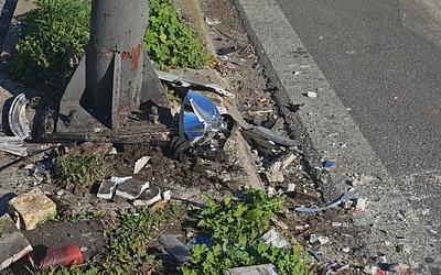 Μοσχάτο: ΙΧ «καβάλησε» νησίδα και τραυμάτισε δύο γυναίκες στην Πειραιώς!