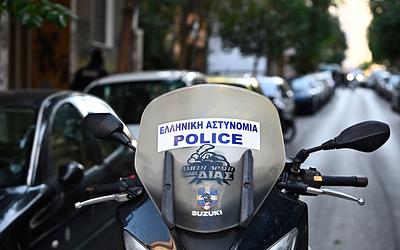 Κυψέλη: Όπλα στην αποχέτευση του αστυνομικού τμήματος – Τι βρέθηκε;
