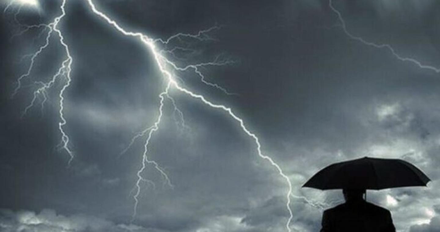 Έκτακτο ΕΜΥ: Έρχεται τριήμερο επικίνδυνων καταιγίδων – Οι περιοχές που θα βρεθούν στο «κόκκινο»