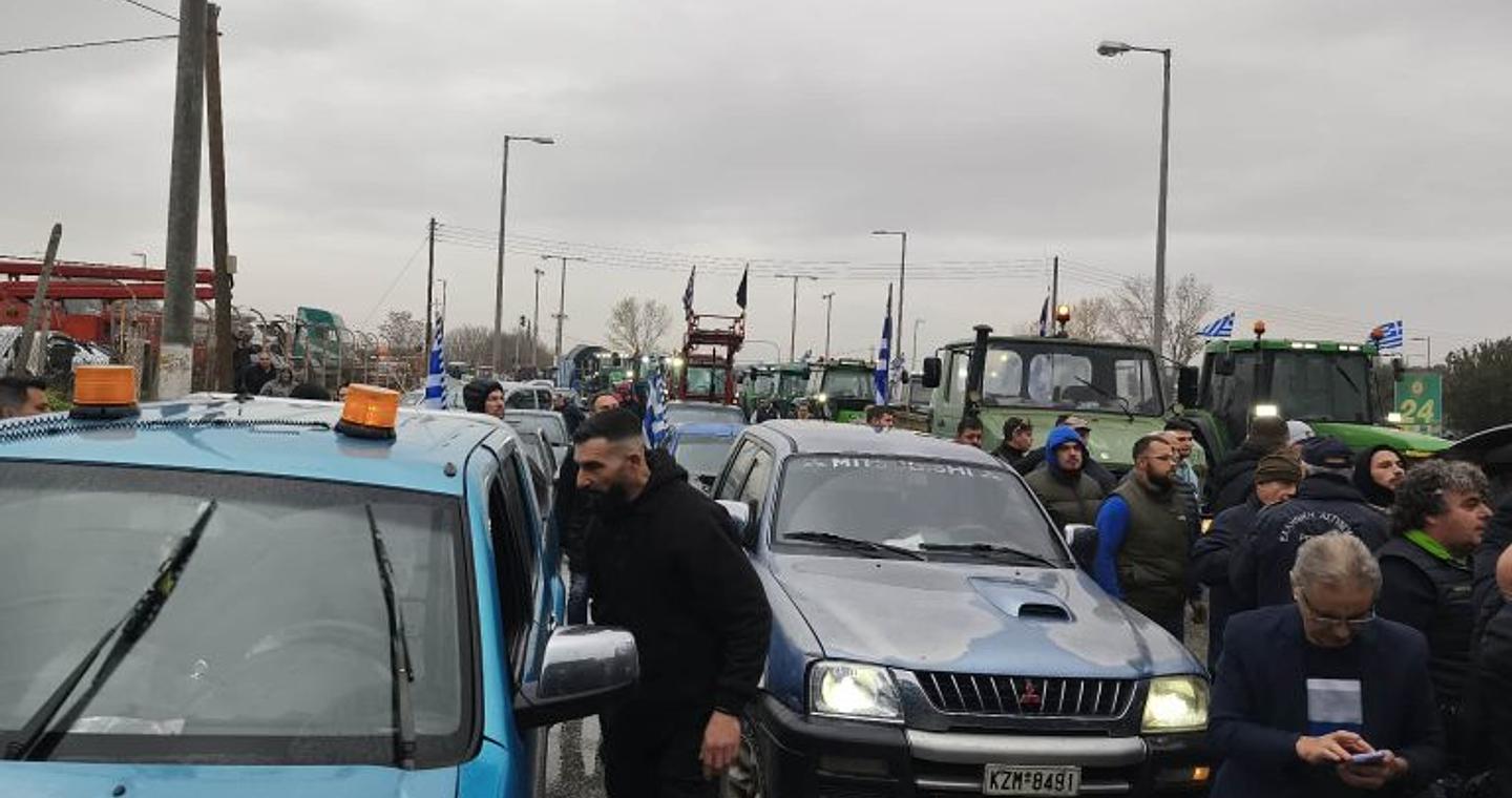 Αγρότες στoν Προμαχώνα παρέκαμψαν το μπλόκο των αστυνομικών