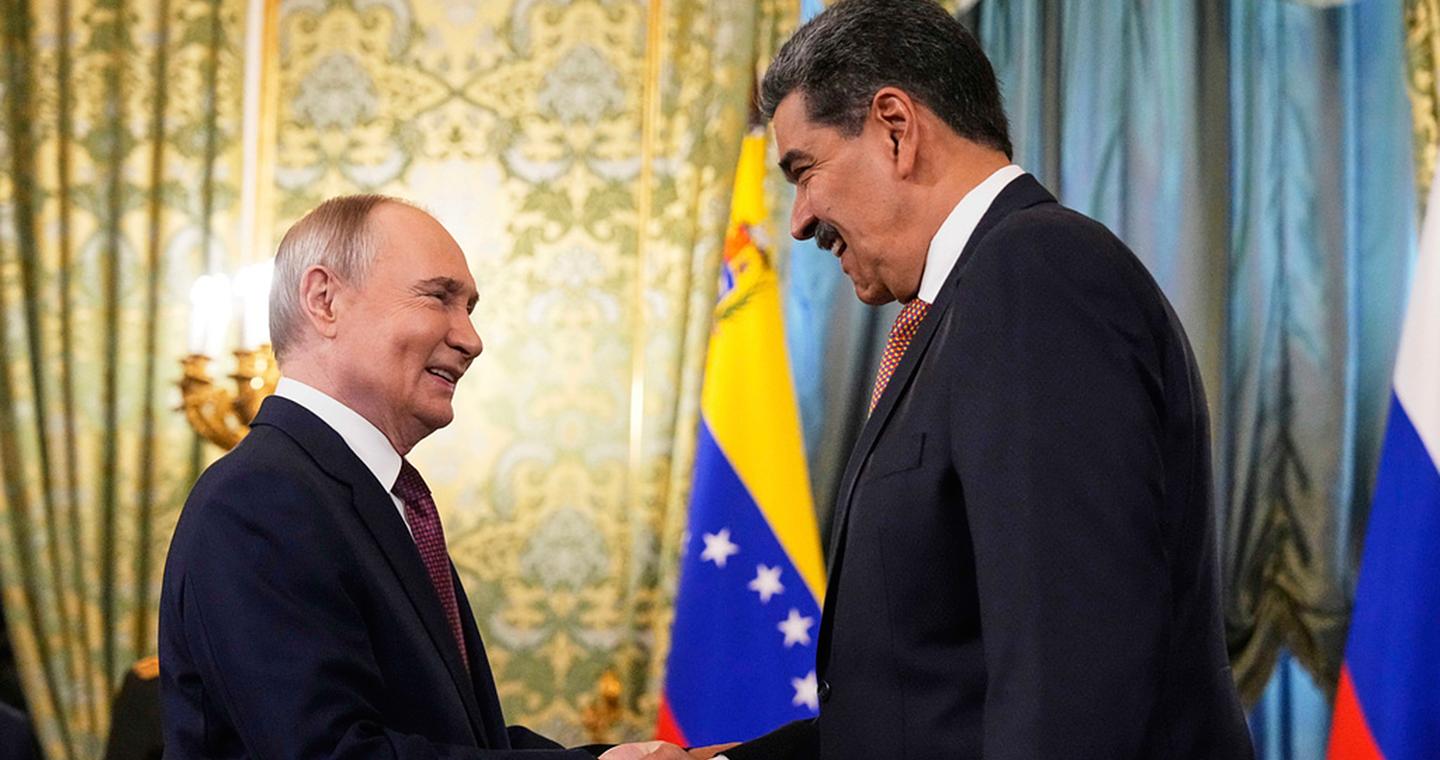 WSJ: Γιατί Ρωσία και Κίνα… απλώς παρακολουθούν τη σύγκρουση Βενεζουέλας – Τραμπ