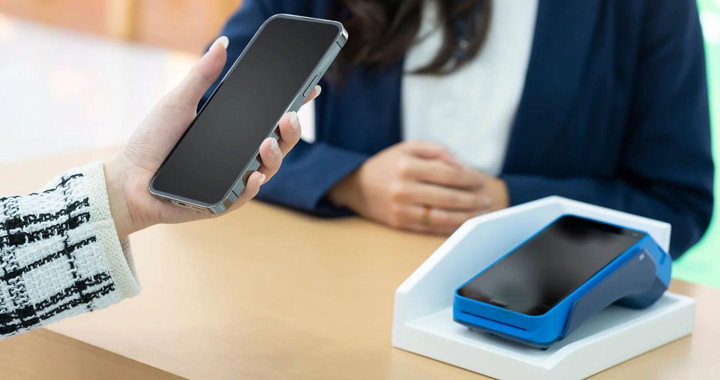 Υποχρεωτικό το IRIS σε όλα τα POS από την 1η Δεκεμβρίου