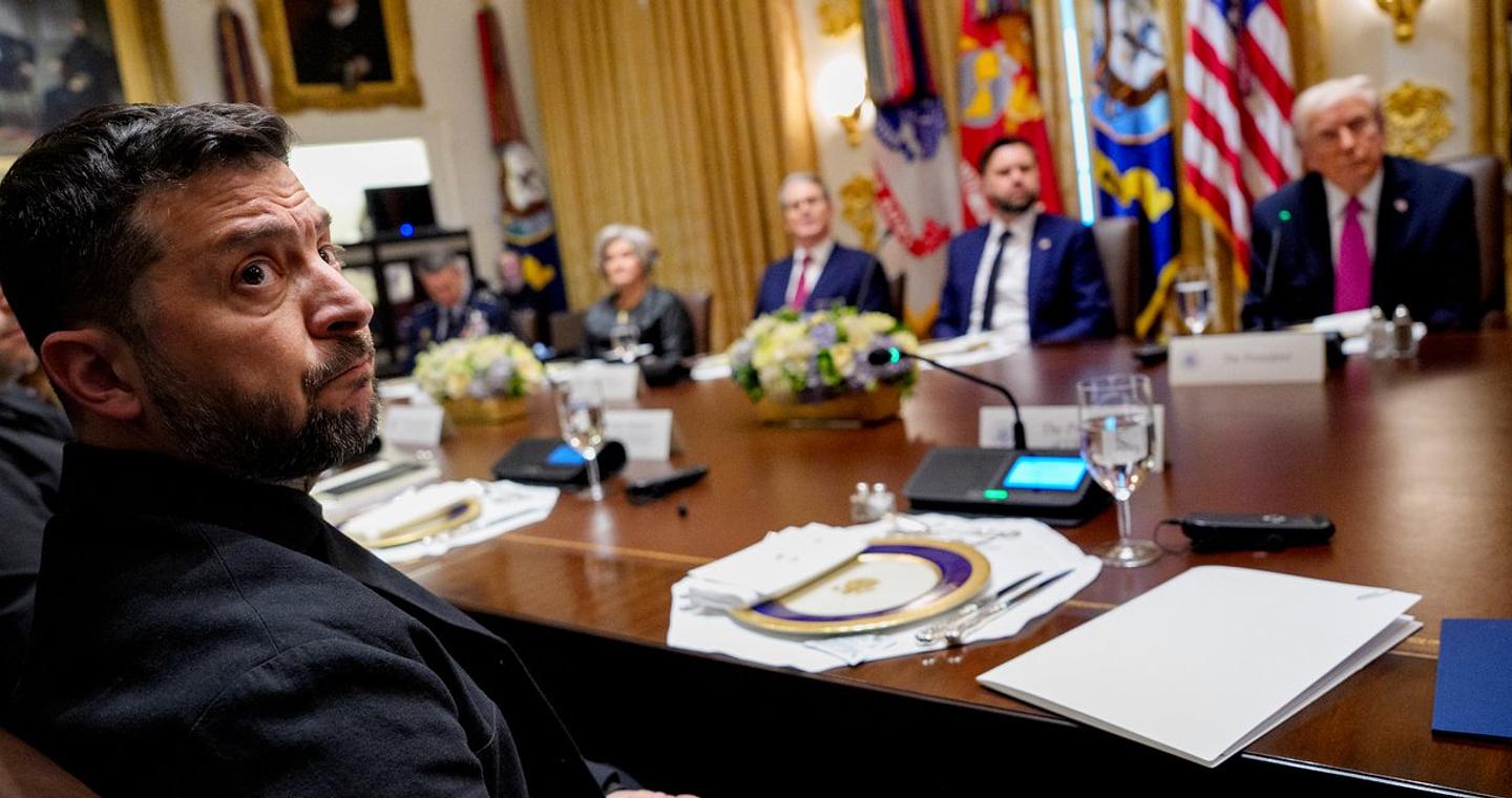 Αισιόδοξος ο Τραμπ για συμφωνία: Στη Μόσχα ο απεσταλμένος του, στον Μακρόν ο Ζελένσκι