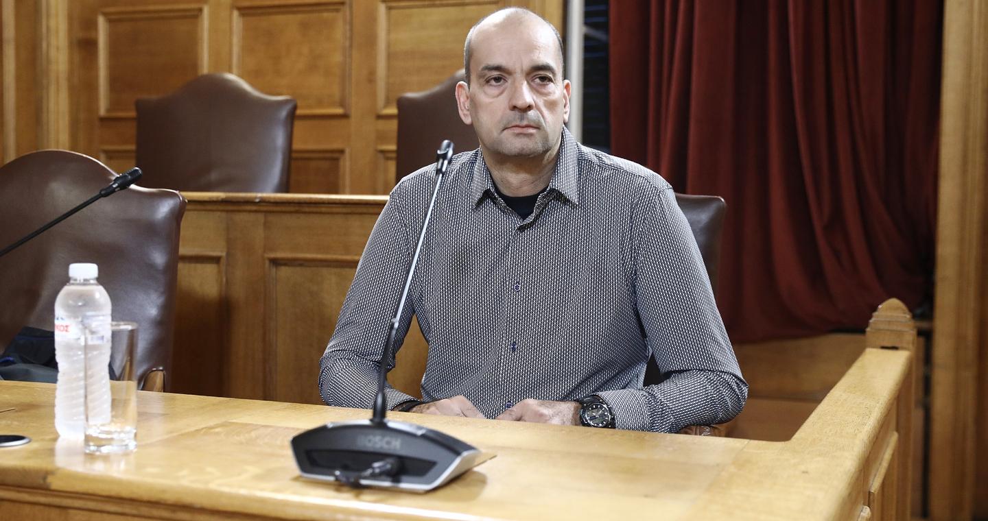 Μαγειρίας για ΟΠΕΚΕΠΕ: «Δώρο της μητέρας μου η Ferrari, έχω κερδίσει 25.000 σε λαχεία»