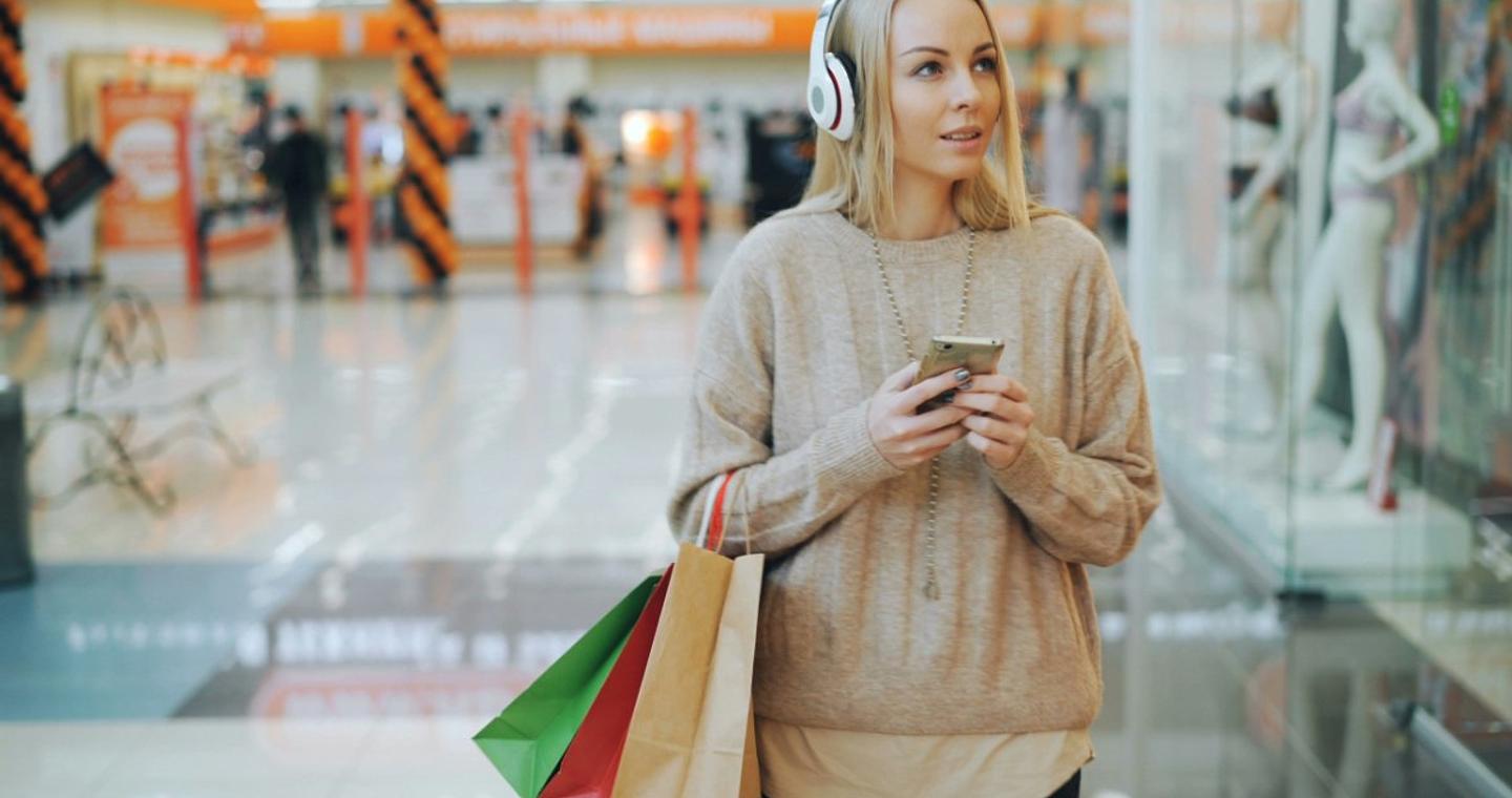 Η νέα γενιά οδηγεί τις πωλήσεις – Πώς βοηθάει το ΑΙ τις επιχειρήσεις