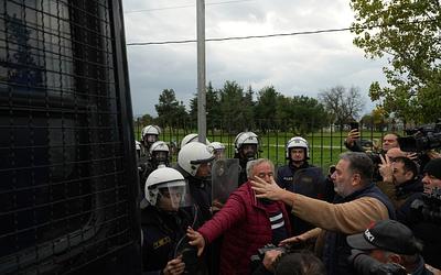 Ένταση στη Θεσσαλονίκη: Χημικά και αντιδράσεις στα αγροτικά μπλόκα!