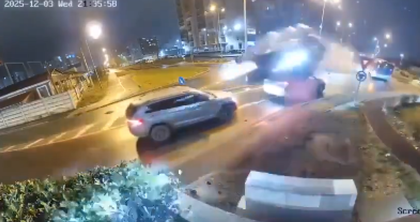 Ρουμανικό Fast & the Furious: Αυτοκίνητο έφυγε από την πορεία του και έγινε... ιπτάμενο