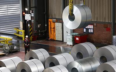 Χατζηδάκης: Οι 7 άξονες στήριξης της βιομηχανίας – Τι αλλάζει;