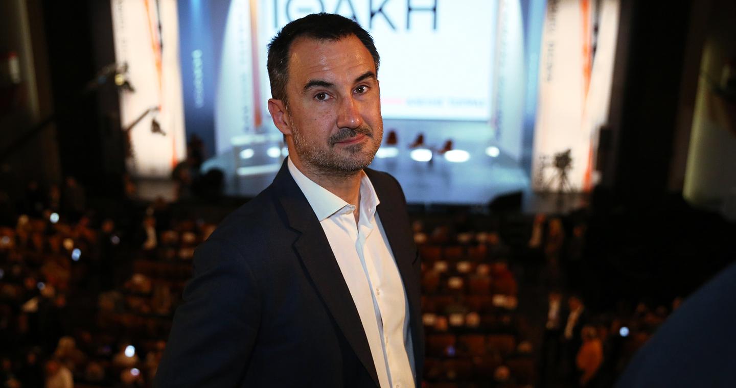 Σκληρή απάντηση από τον «εξώστη» στον Τσίπρα