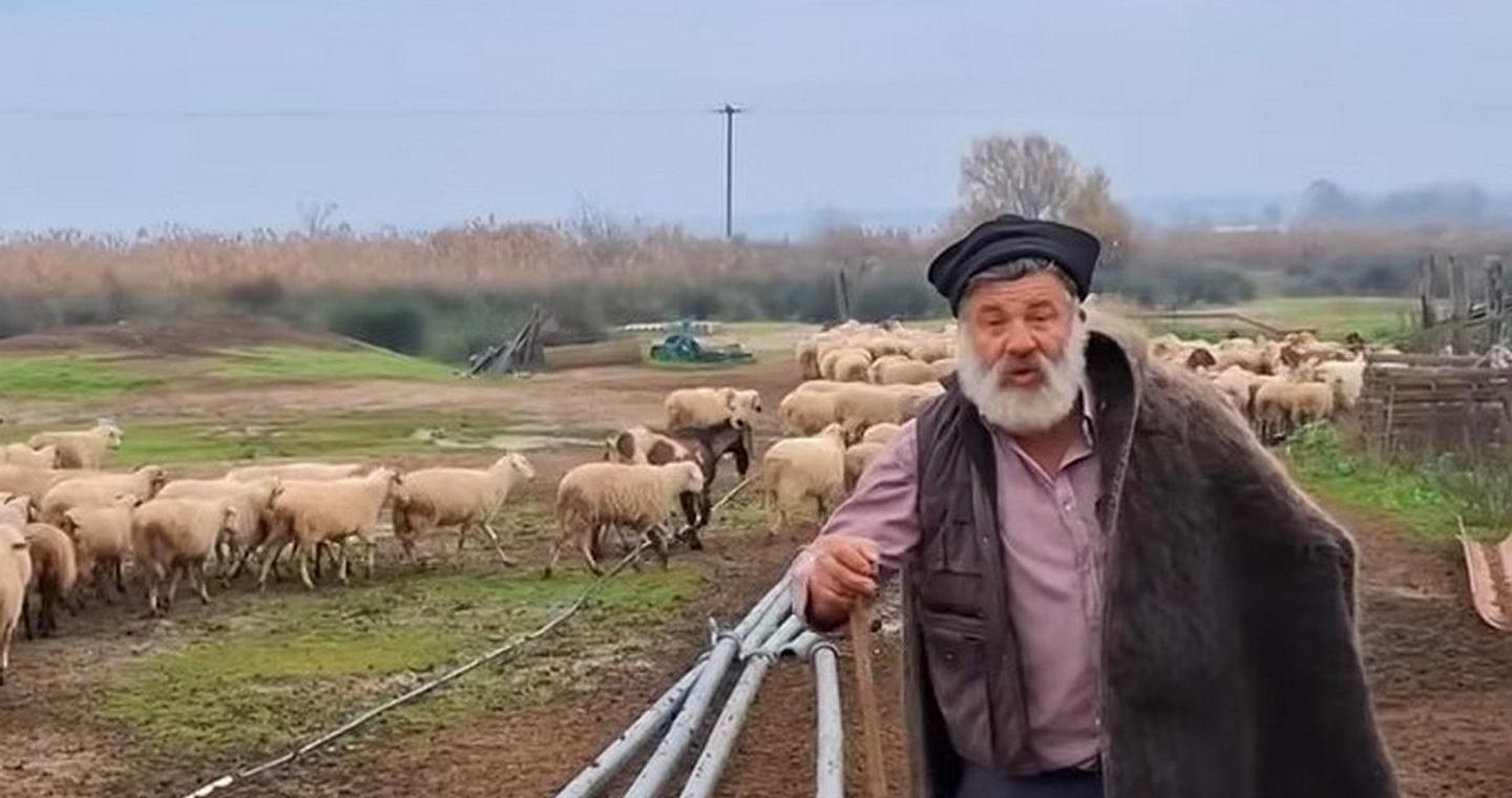Εξιτήριο πήρε ο κτηνοτρόφος που κατέρρευσε αποχαιρετώντας με δάκρυα τα 450 πρόβατά του