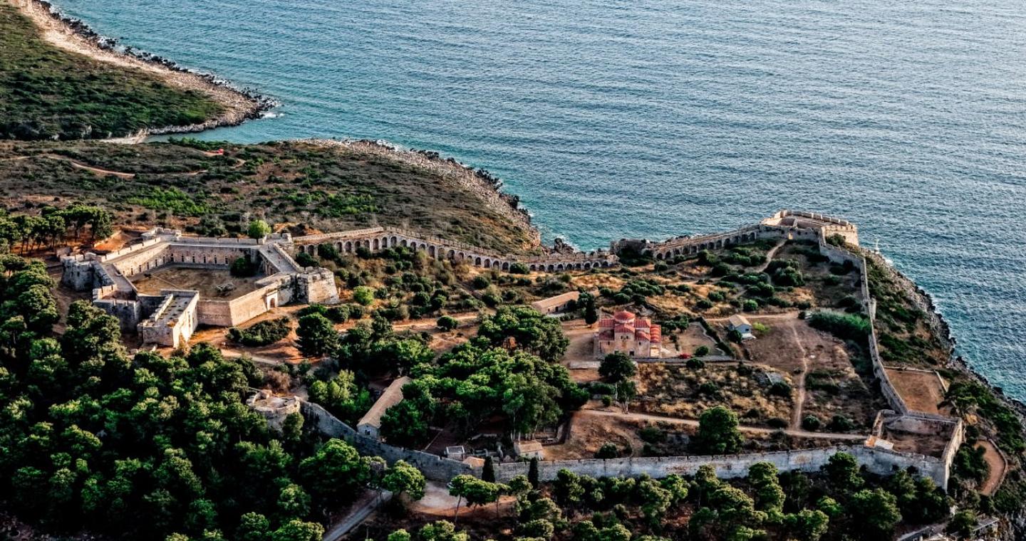 Τα αουτσάιντερ του ελληνικού τουρισμού – Πού κατευθύνονται επενδύσεις 500 εκατ. ευρώ