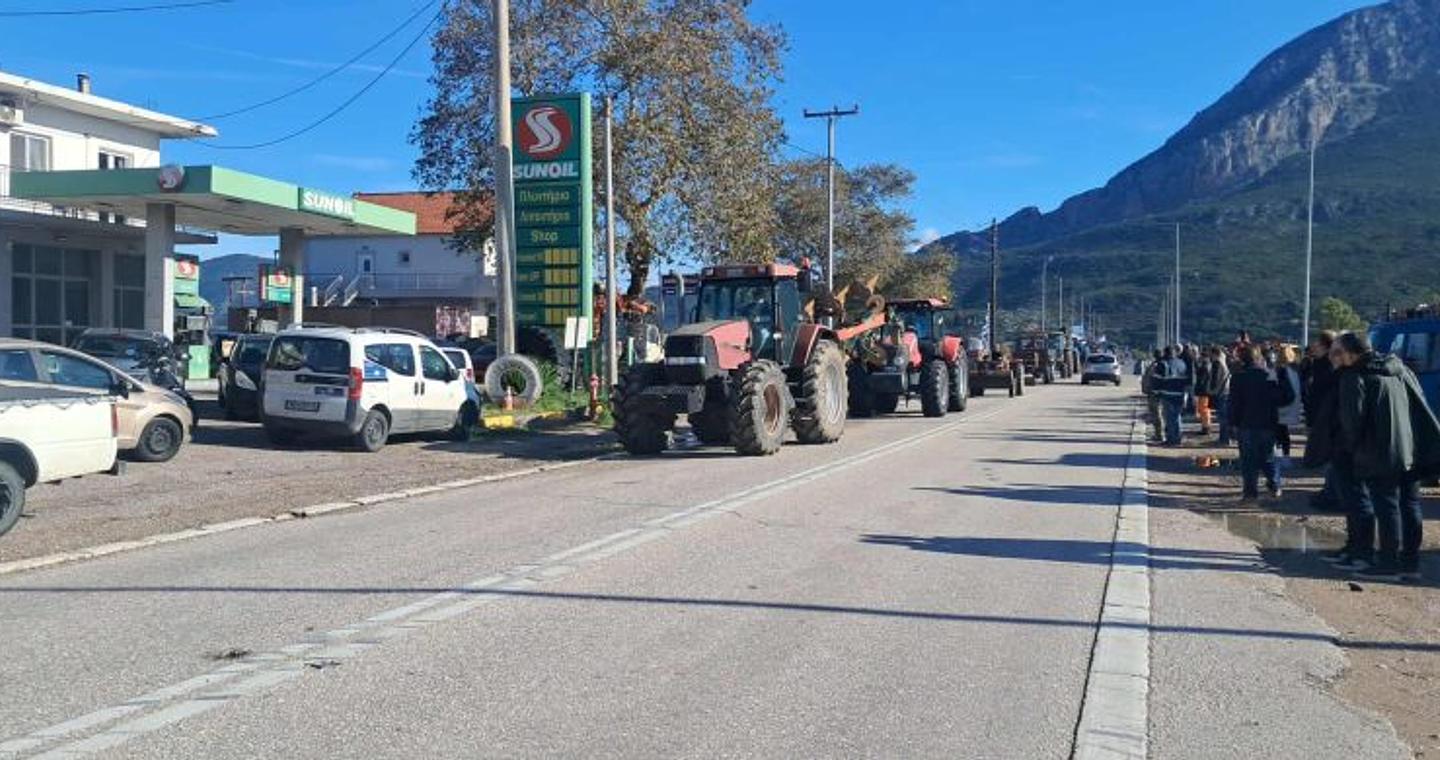 «Ανεβάζουν ταχύτητα» οι αγρότες: Νέα μπλόκα και ετοιμασίες – Έληξε ο αποκλεισμός του αεροδρομίου Ιωαννίνων – Κλειστός ο Προμαχώνας