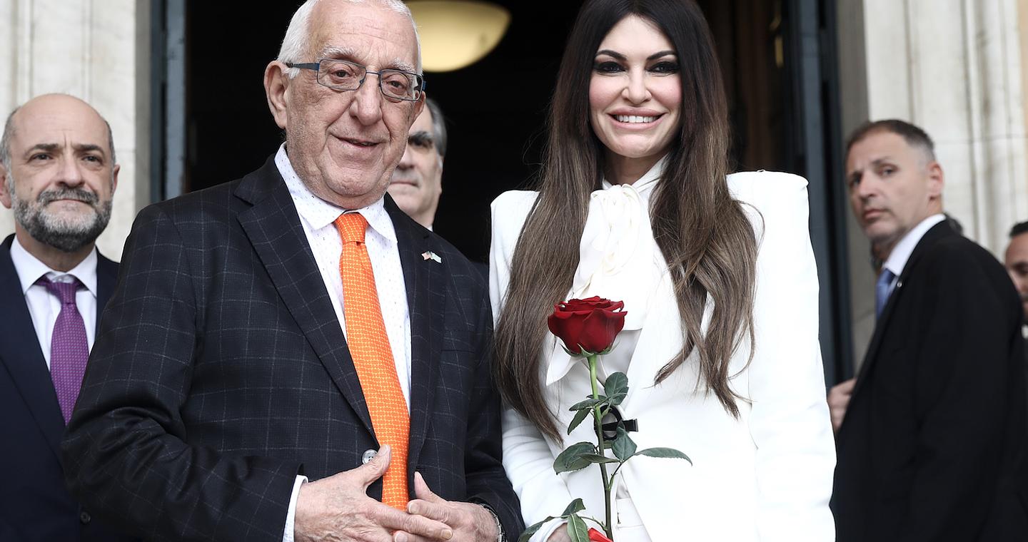 Επίσκεψη Γκίλφοϊλ στη Βουλή – Συνάντηση με Κακλαμάνη