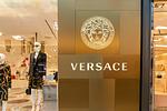 Versace: Αποχώρηση-έκπληξη του καλλιτεχνικού διευθυντή, Ντάριο Βιτάλε!