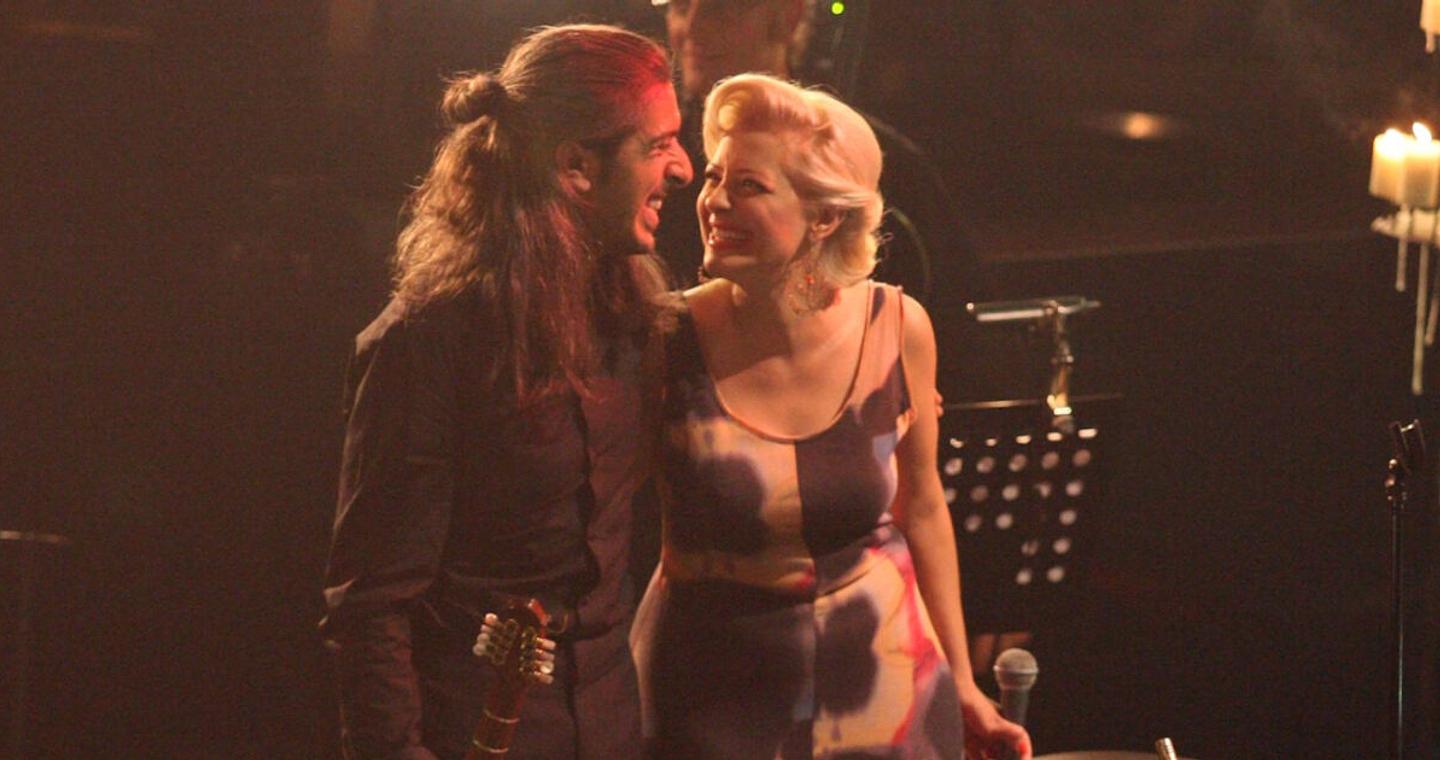 Νατάσα Μποφίλιου και Γιάννης Χαρούλης άλλαξαν όνομα στην περιοδεία τους μετά τις αντιδράσεις του γιου του Μάνου Χατζηδάκι