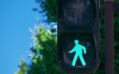 Πρόστιμα και στους πεζούς: Οι κανόνες του ΚΟΚ που αγνοείτε!