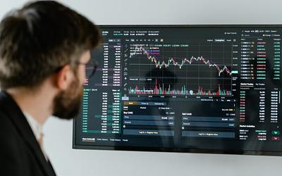 Ακρίβεια: Έως 22,9% αυξήσεις σε σοκολάτες, 8,6% στα ενοίκια!